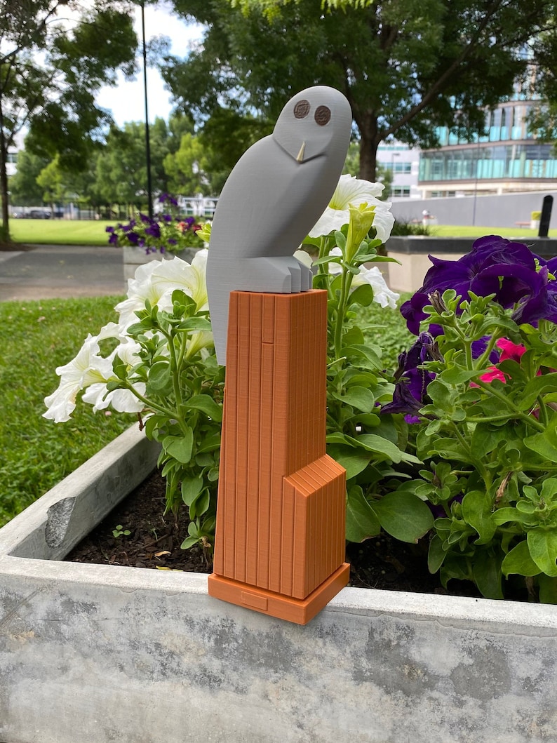 CANBERRA BIG BELCONNEN (Powerful) OWL Sculpture Figurine Impact Comics